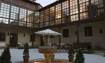 Real Casa De Tepa