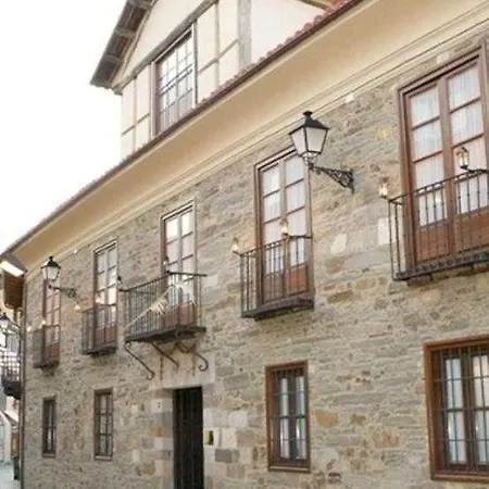 Real Casa De Tepa