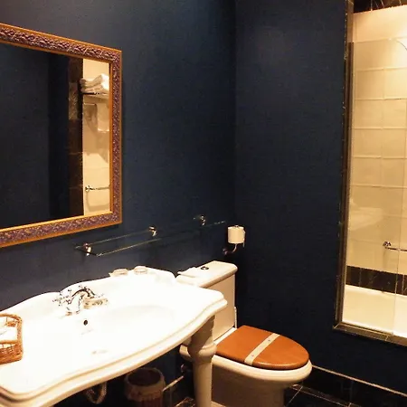 Отель Real Casa De Tepa 4*