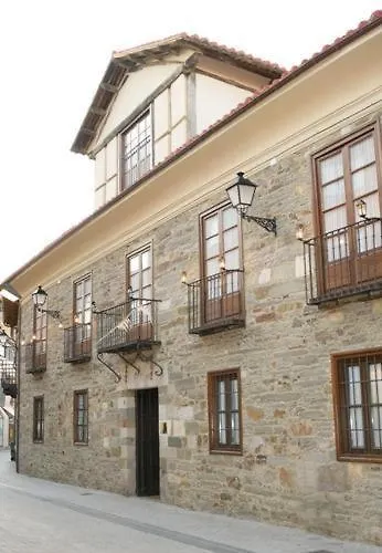 Real Casa De Tepa